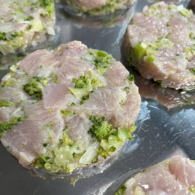 Kanapihvit parsakaalilla